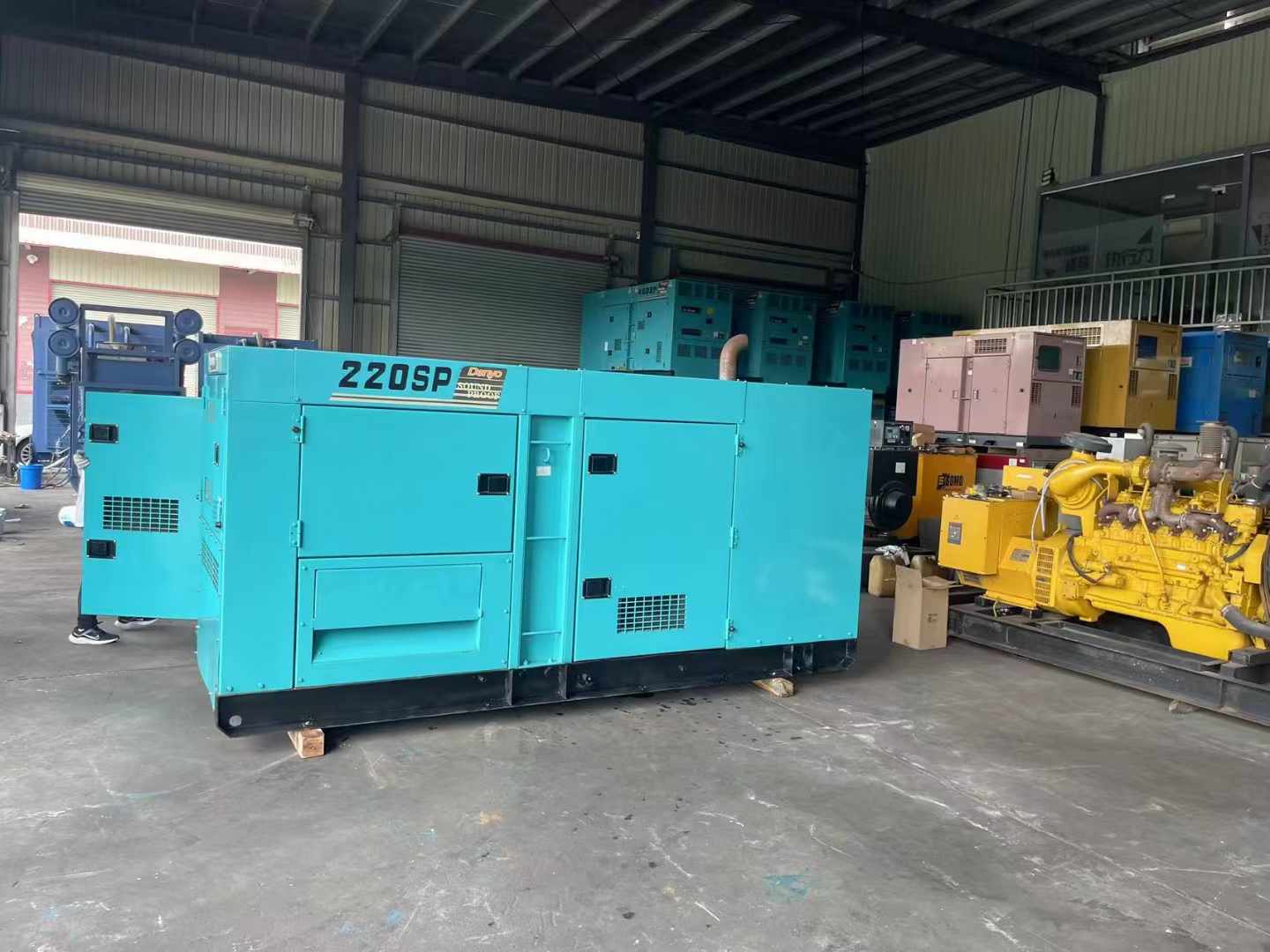 峰峰矿800kW 柴油发电机的输出电流波动范围是多少?